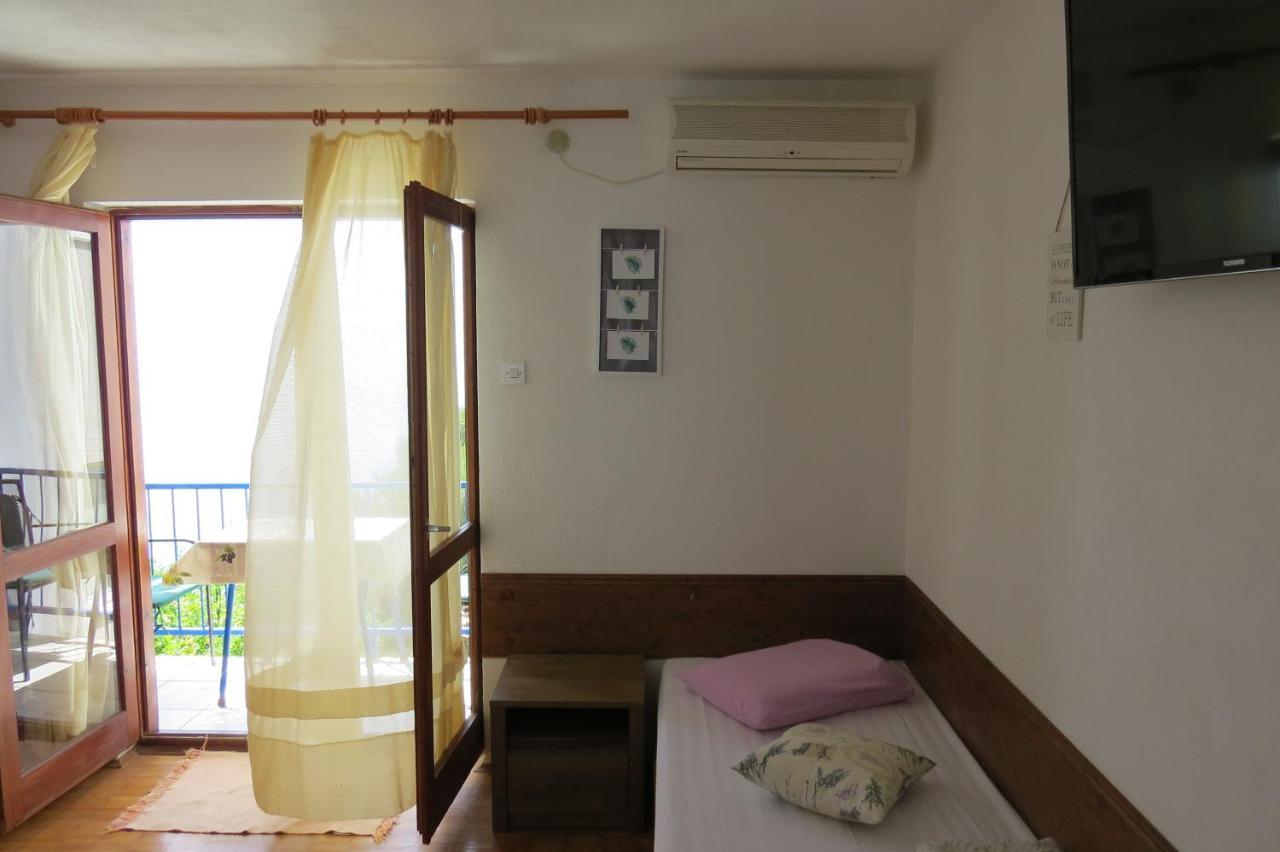 Apartments Feral บาชกาโวดา ภายนอก รูปภาพ