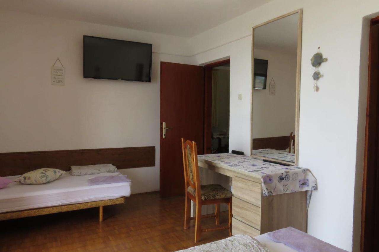 Apartments Feral บาชกาโวดา ภายนอก รูปภาพ